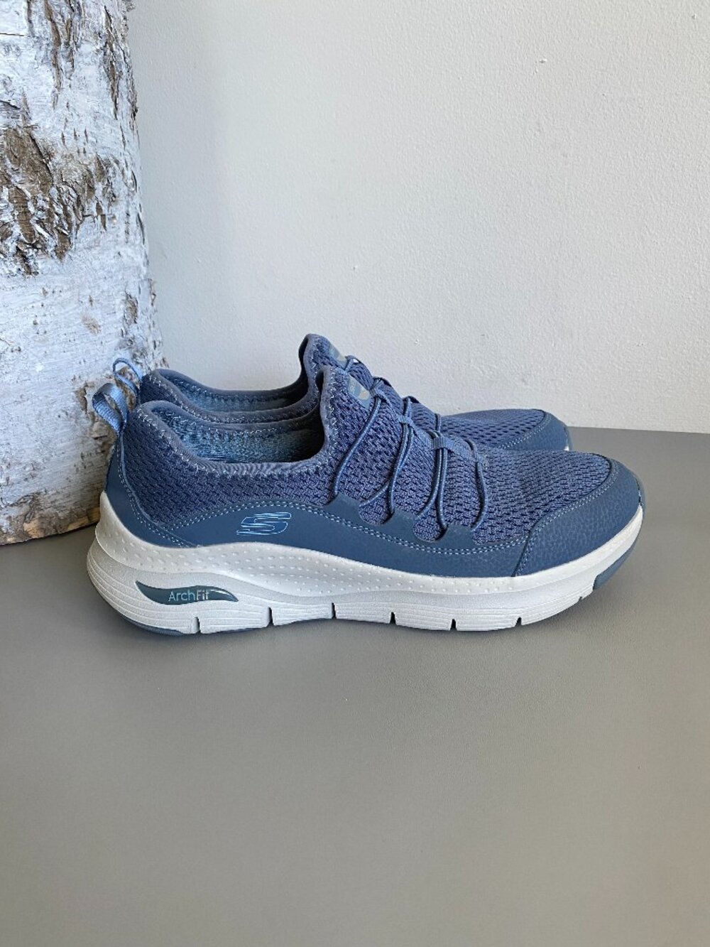 Skechers Women's Arch Fit Slip On Sneakers Sz 10 Mesh Blue 149056
